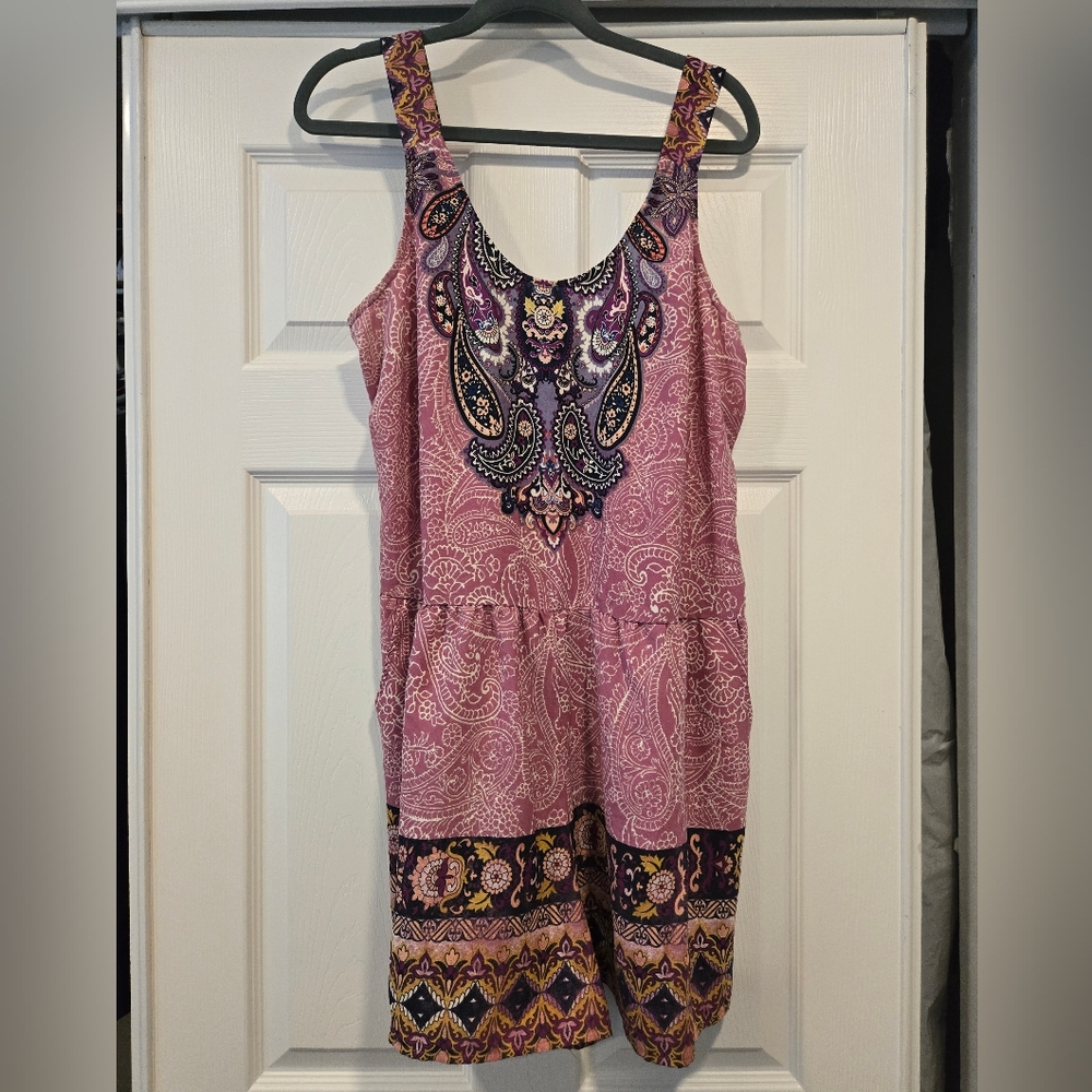 Xhilaration Pink Floral Patterned Garment